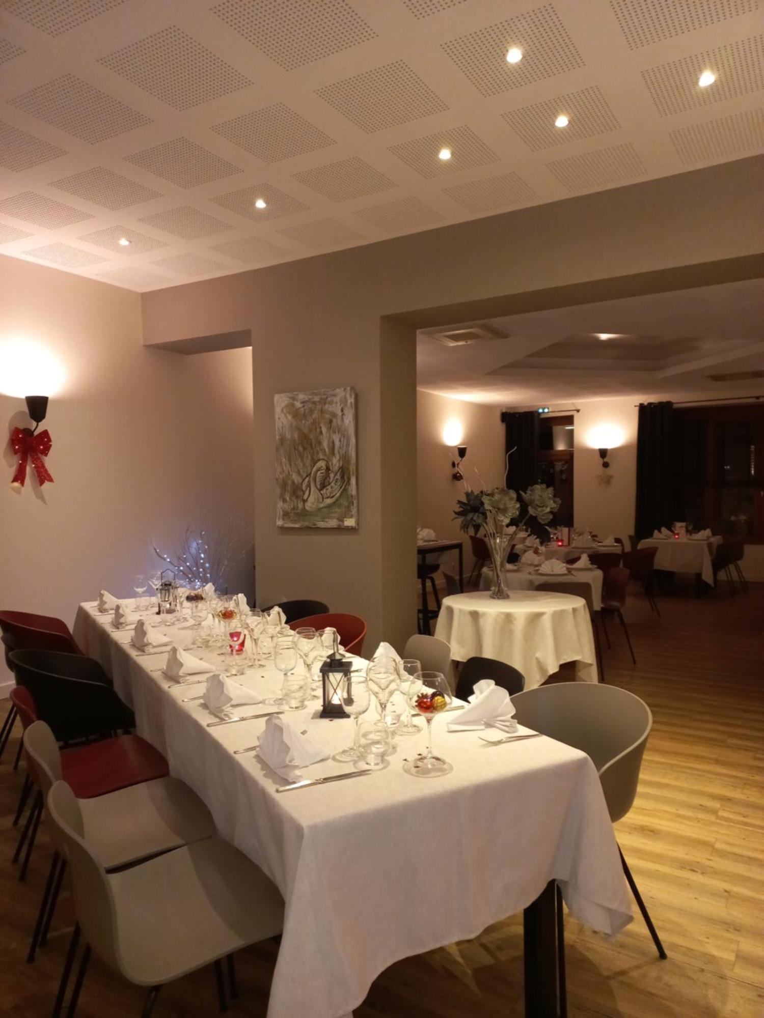 Hotel Restaurant De La Poste Saint-Just-en-Chevalet Luaran gambar